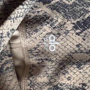 ALO Yoga Snake-Print Leggings in Tan and Black